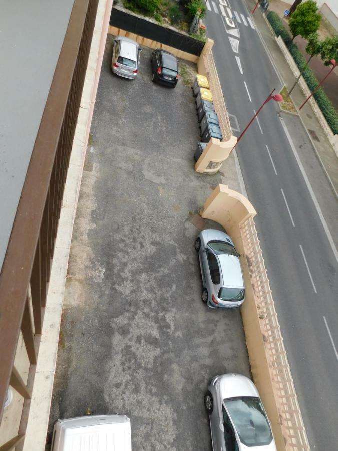 Appartement F4 Le Boulou Eksteriør billede